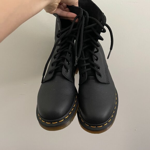 Dr. Martens Pascal Boots in Black Size 7 EUC - Picture 3 of 4